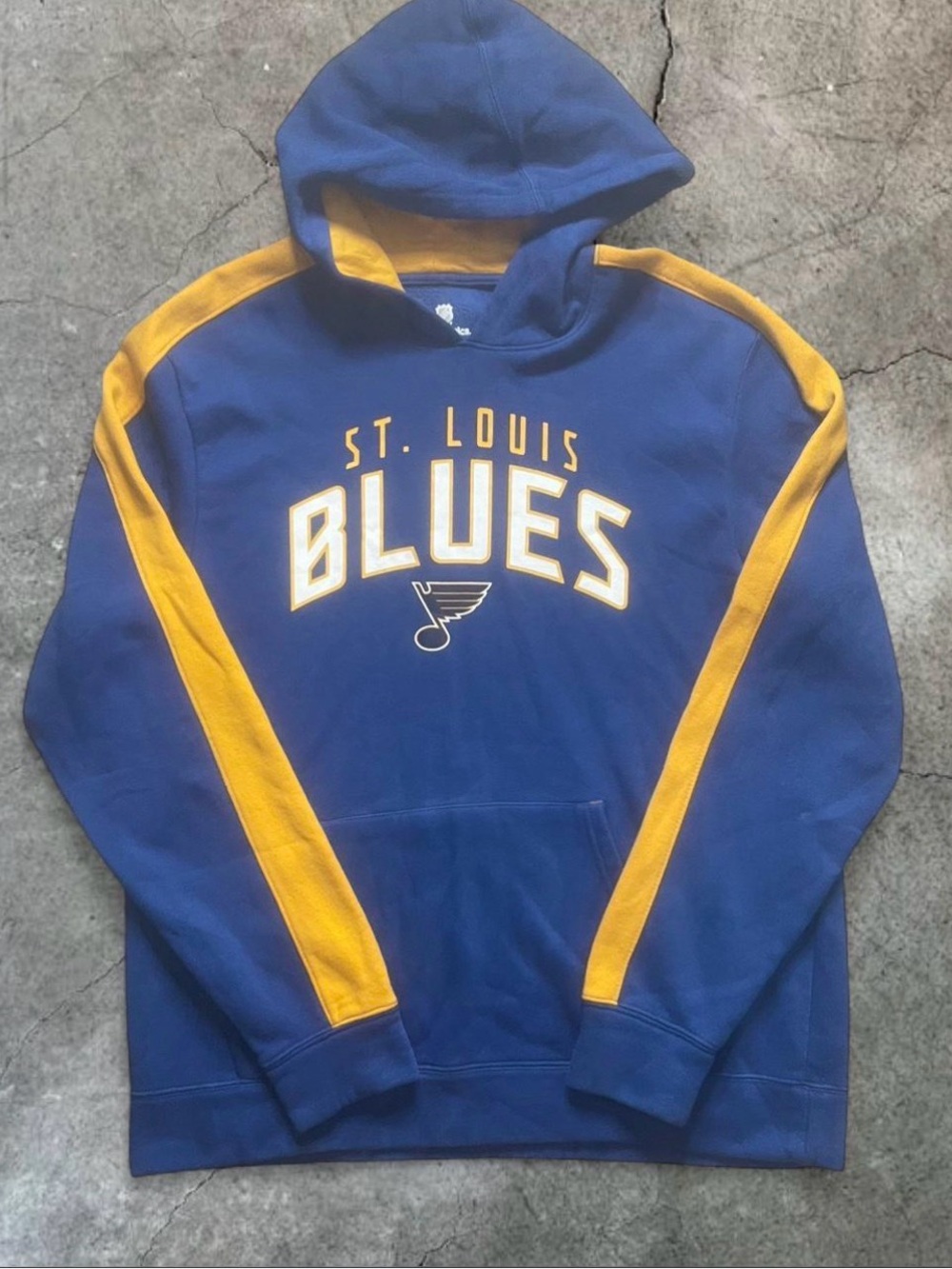 St. Louis Blues Blue & Yellow
Hoodie - Size XL
